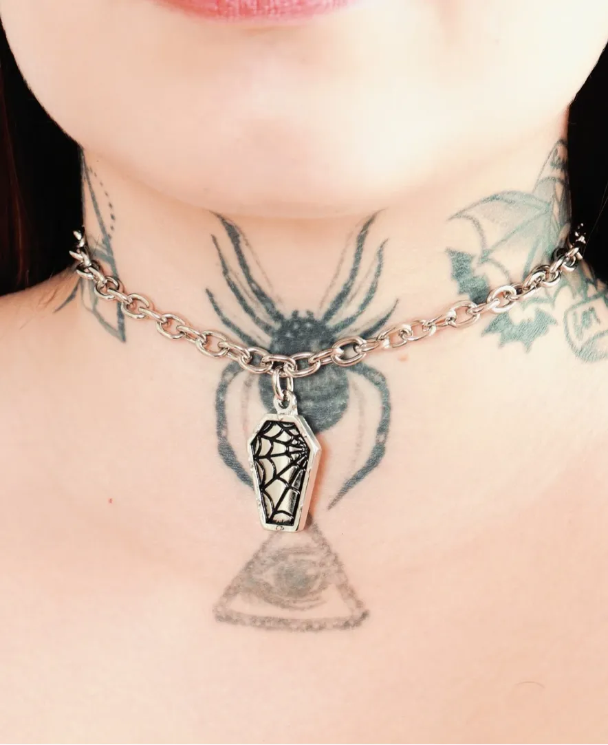 Choker Corrente Coffin Prateado
