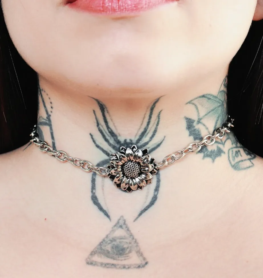 Choker Corrente Girassol Prateado