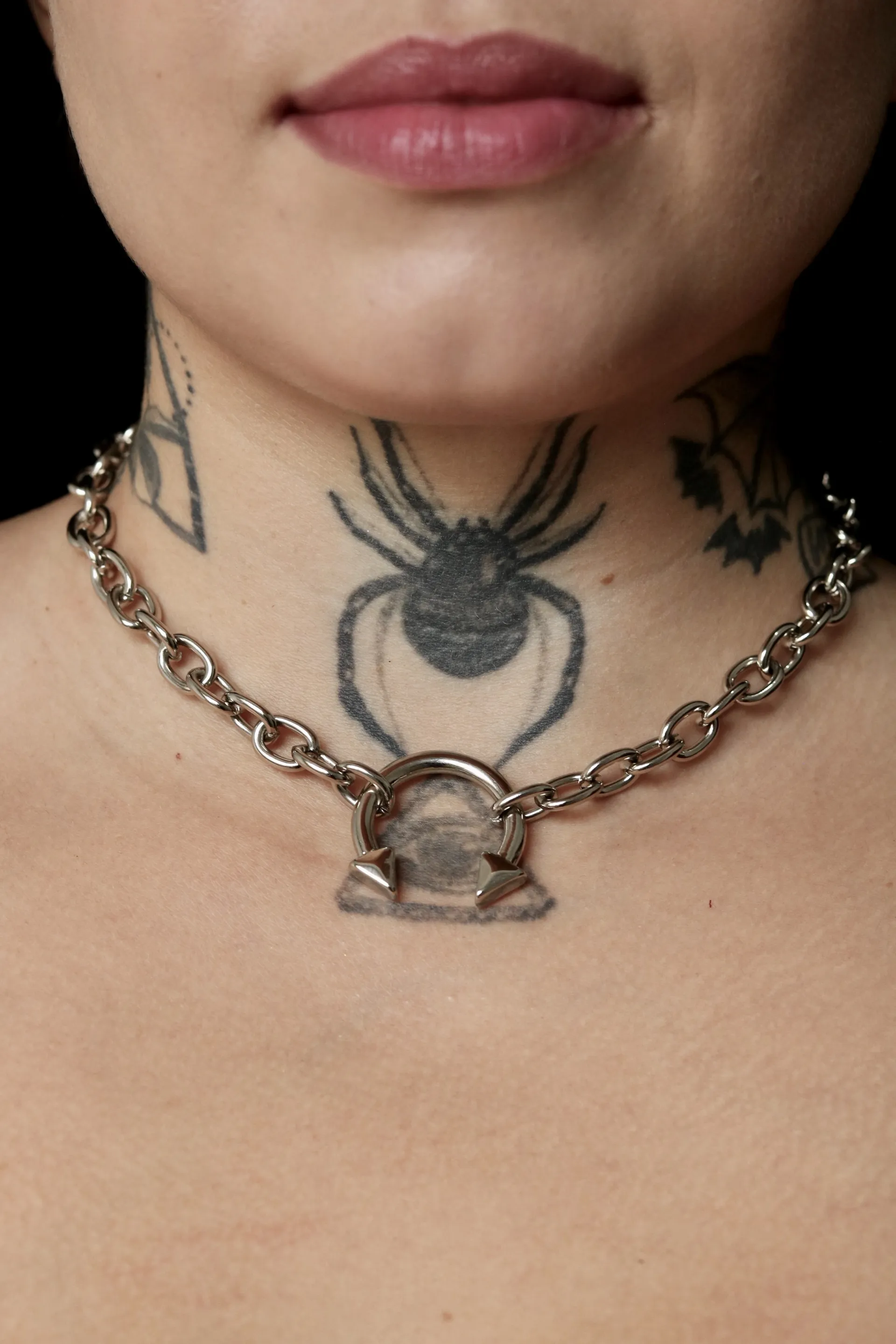 Choker Corrente Arc Prateado